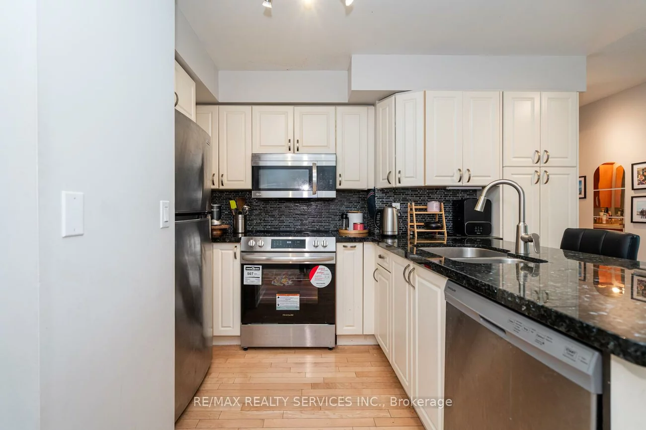 33, Elm, City Centre, Mississauga