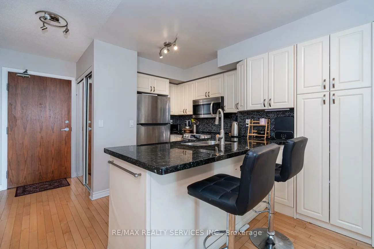 33, Elm, City Centre, Mississauga