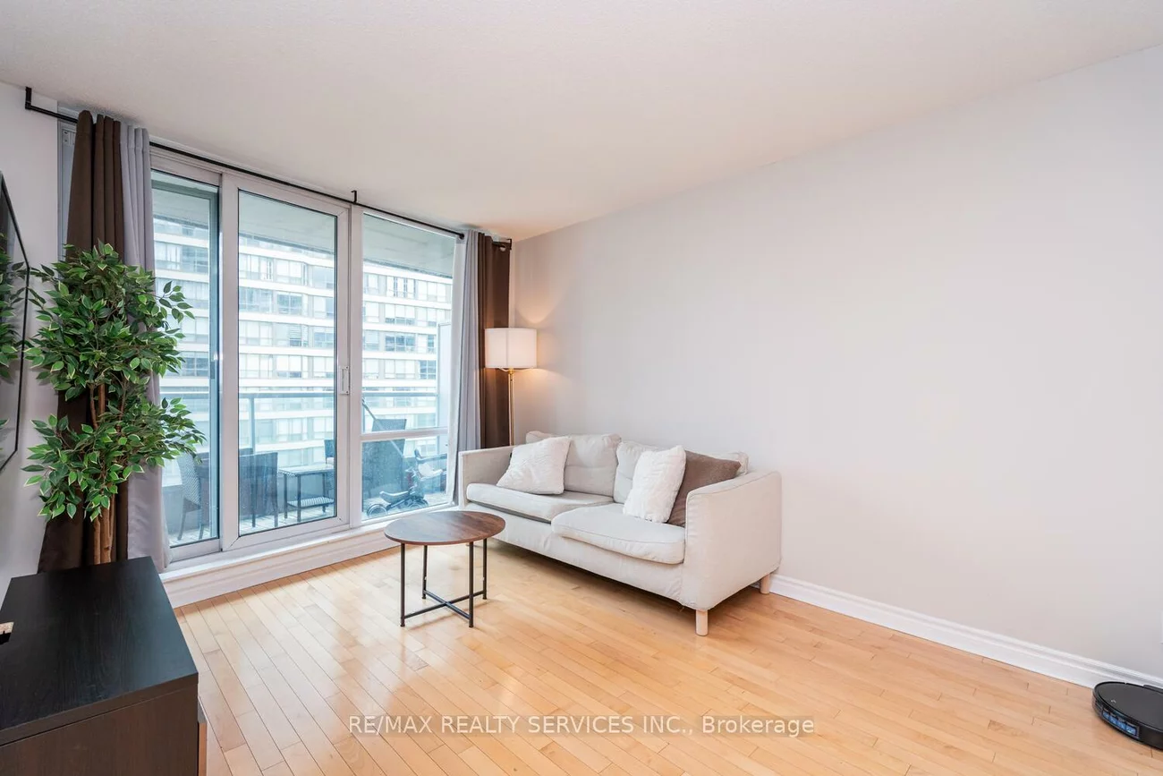 33, Elm, City Centre, Mississauga