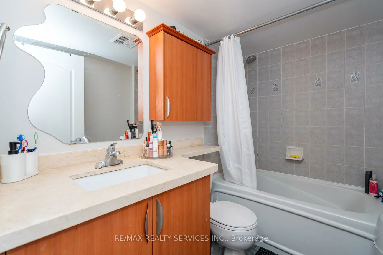 33, Elm, City Centre, Mississauga