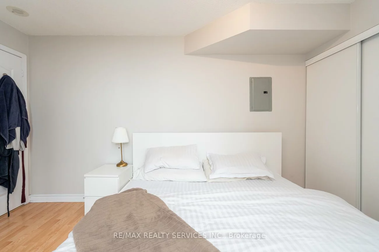 33, Elm, City Centre, Mississauga