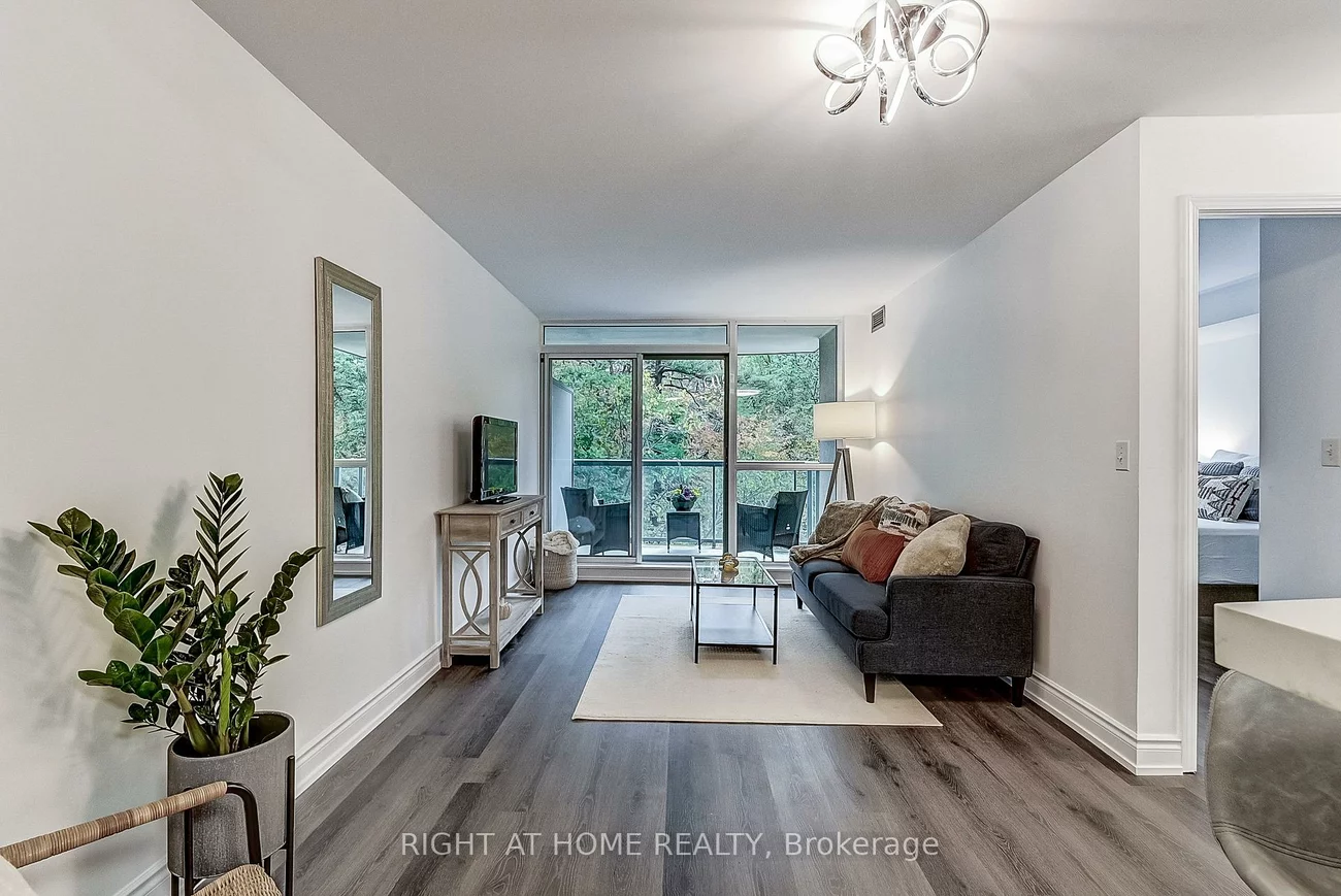 2565, Erin Centre, Central Erin Mills, Mississauga