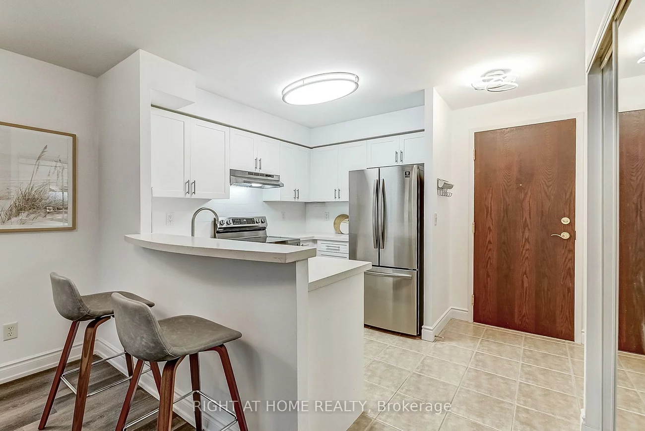 2565, Erin Centre, Central Erin Mills, Mississauga