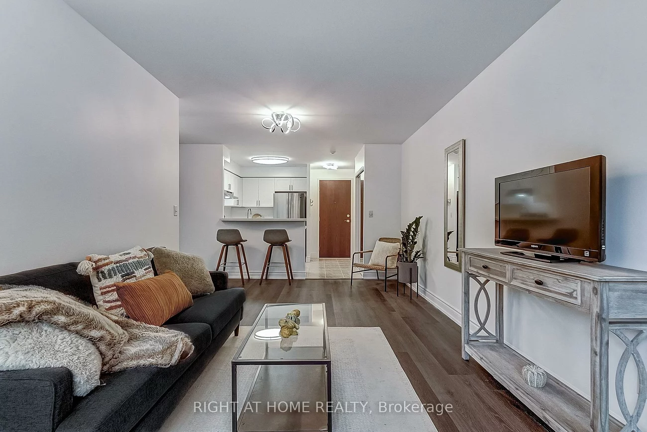 2565, Erin Centre, Central Erin Mills, Mississauga