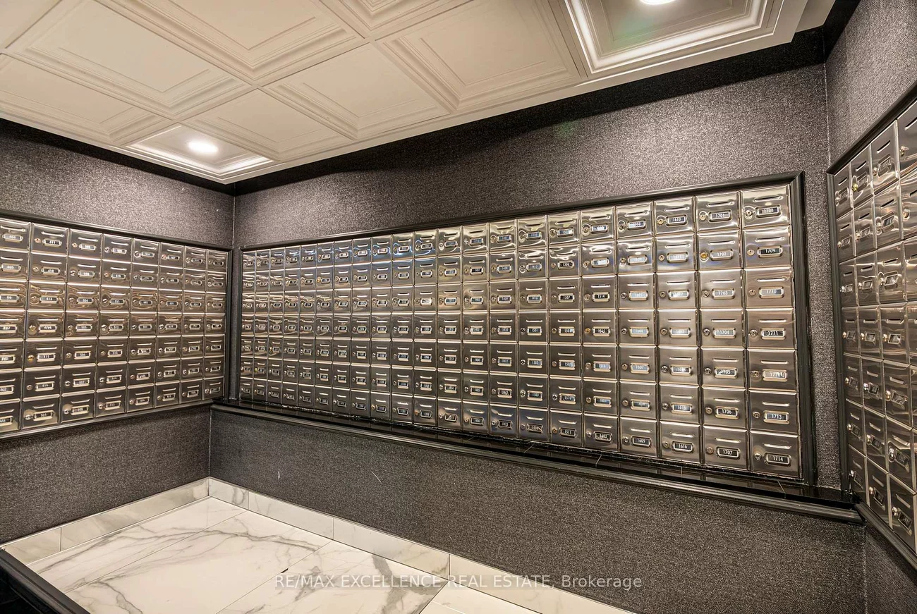 155, Hillcrest, Cooksville, Mississauga