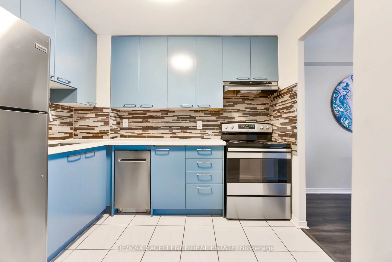 155, Hillcrest, Cooksville, Mississauga