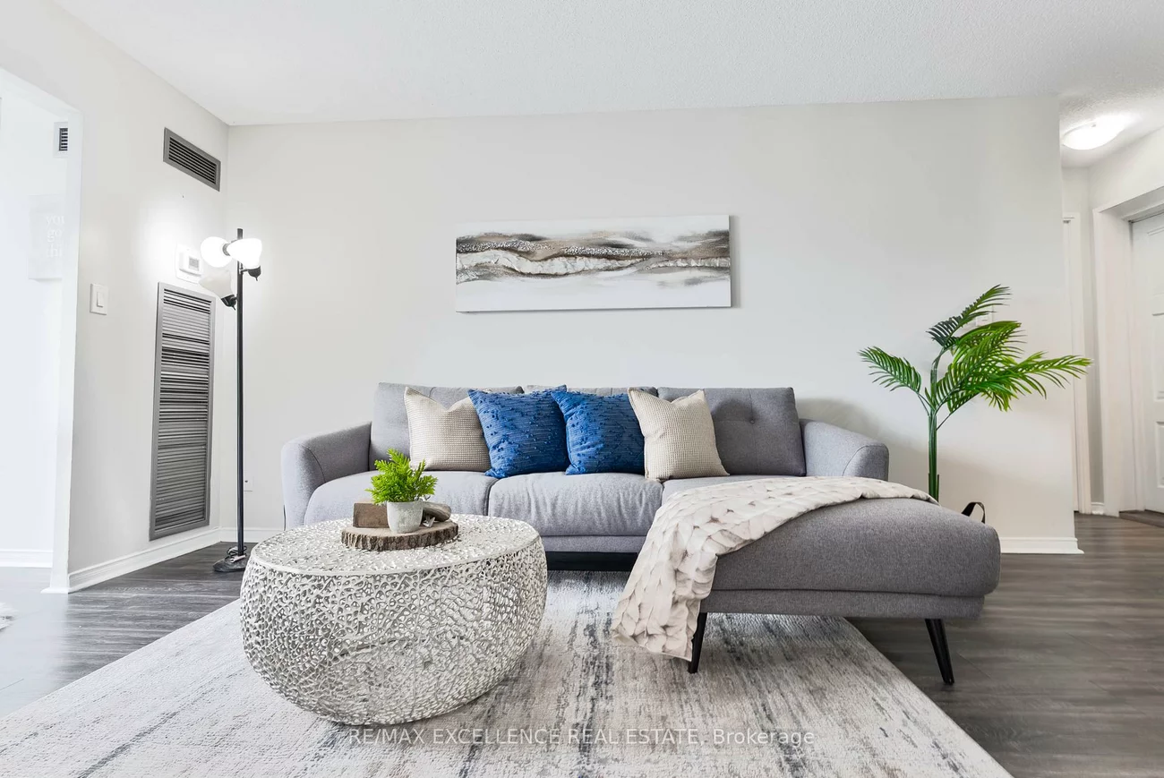 155, Hillcrest, Cooksville, Mississauga