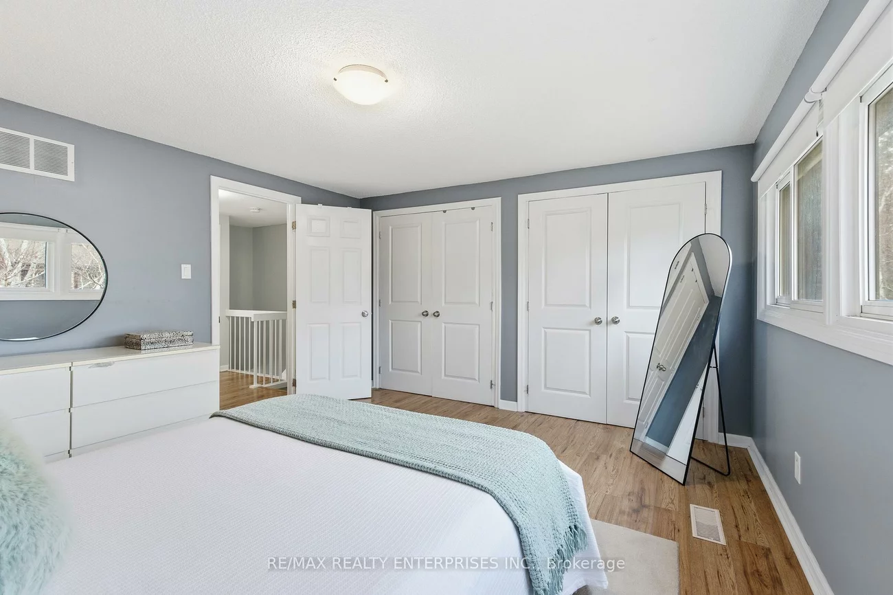 1060, Walden, Clarkson, Mississauga