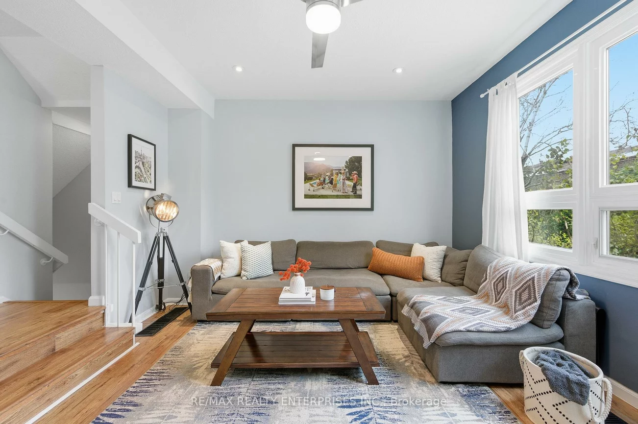 1060, Walden, Clarkson, Mississauga