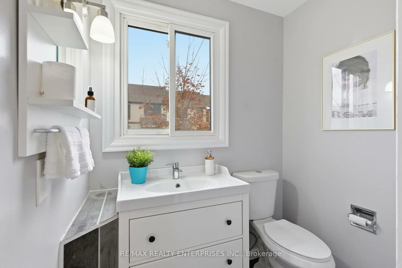 1060, Walden, Clarkson, Mississauga