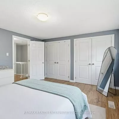 1060, Walden, Clarkson, Mississauga