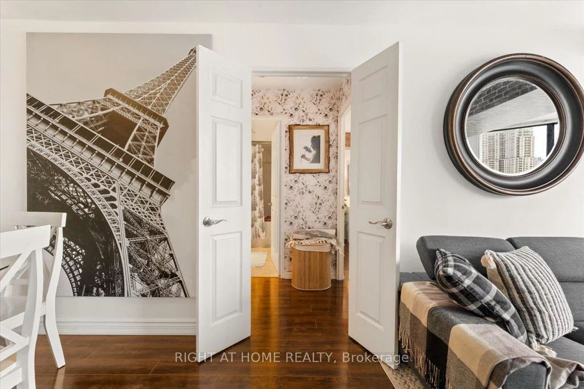 4450, Tucana, Hurontario, Mississauga