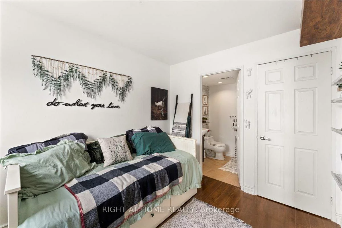 4450, Tucana, Hurontario, Mississauga