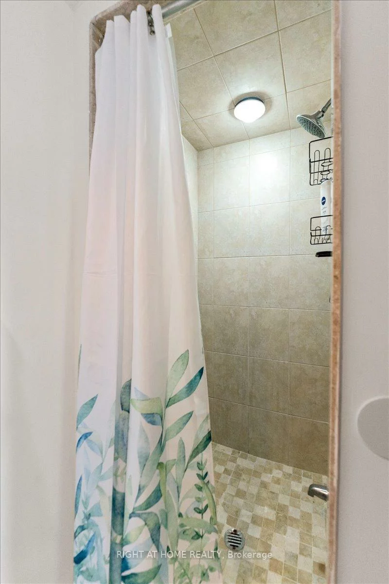 4450, Tucana, Hurontario, Mississauga