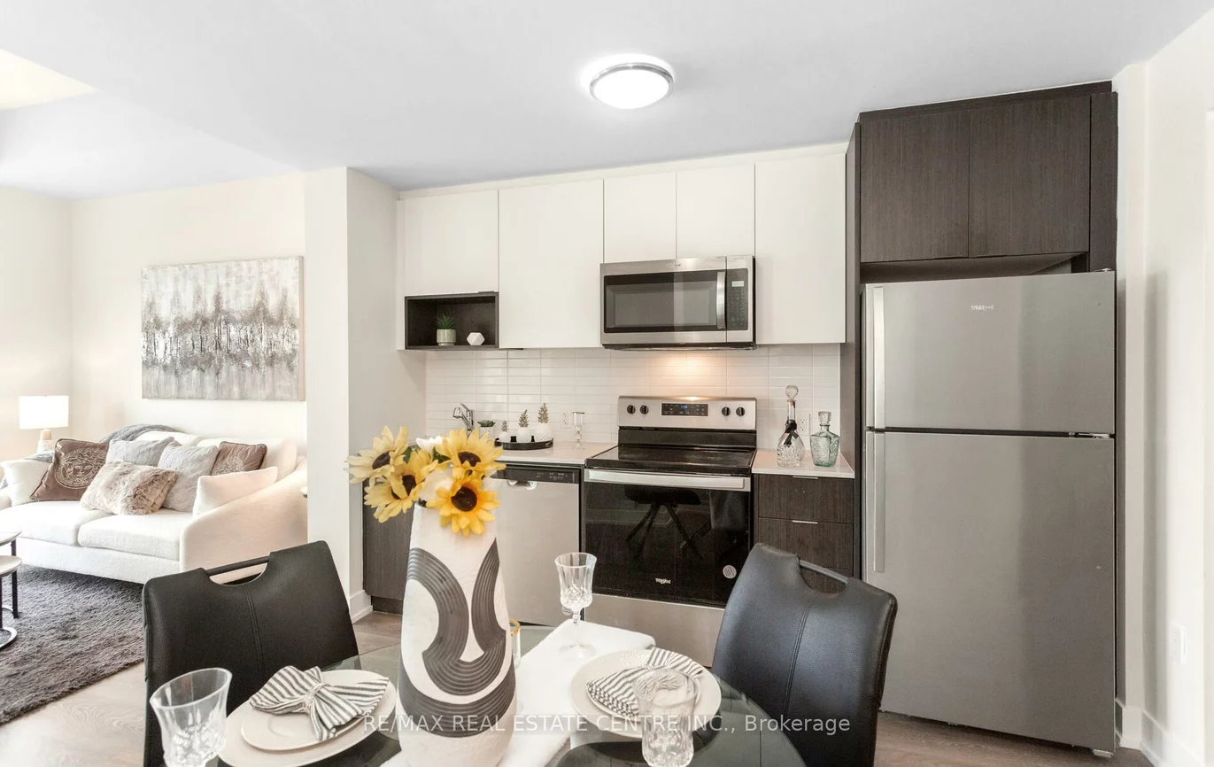 202, Burnhamthorpe, Mississauga Valleys, Mississauga