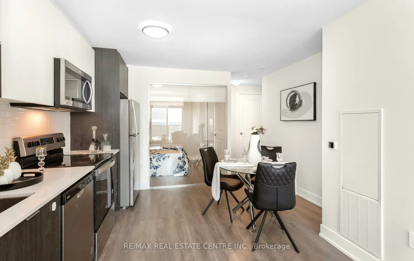 202, Burnhamthorpe, Mississauga Valleys, Mississauga