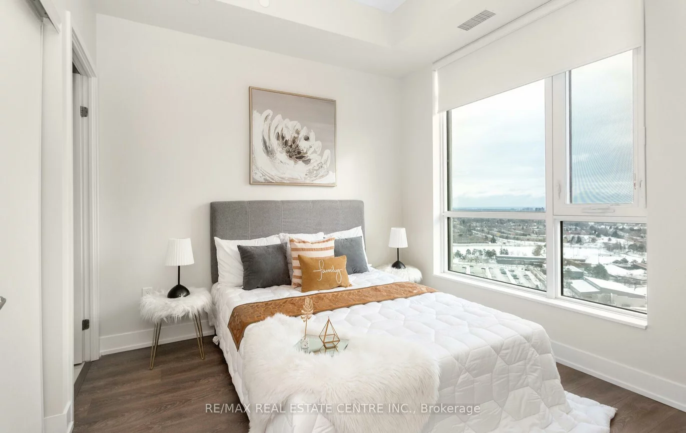 202, Burnhamthorpe, Mississauga Valleys, Mississauga