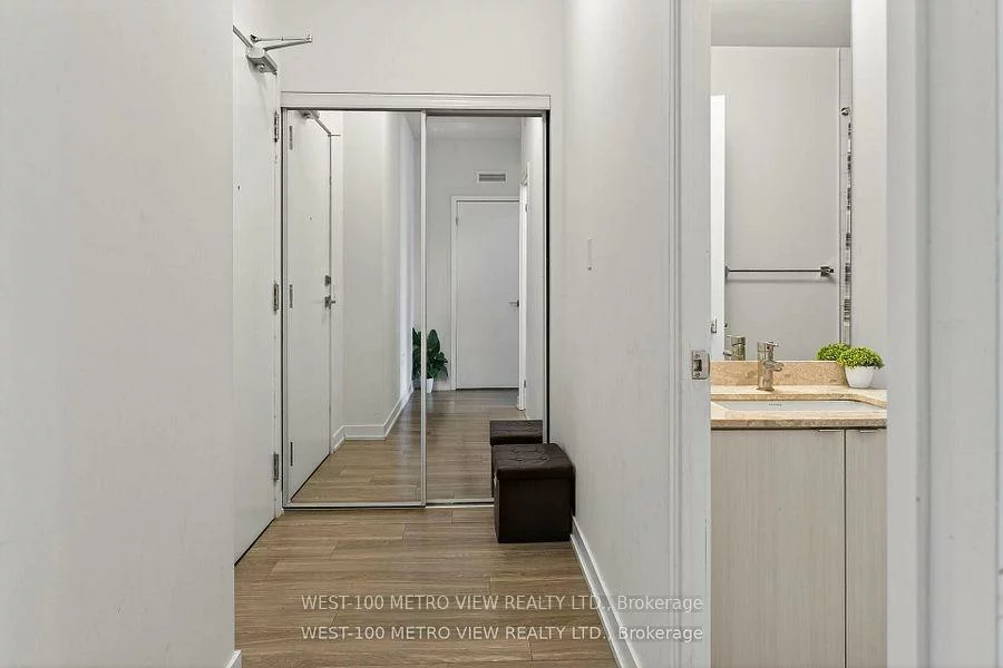 4055, Parkside Village, City Centre, Mississauga