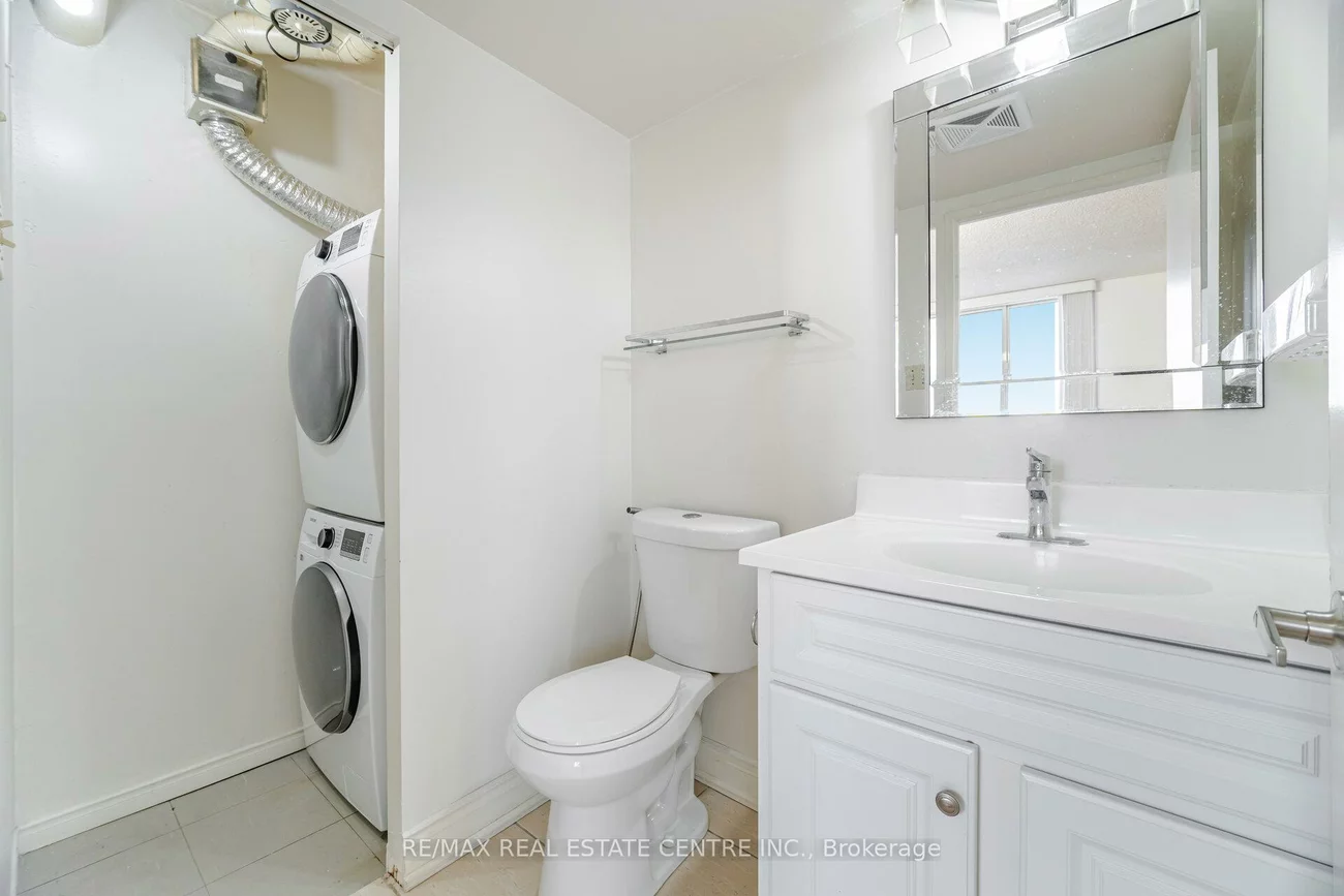 115, Hillcrest, Cooksville, Mississauga