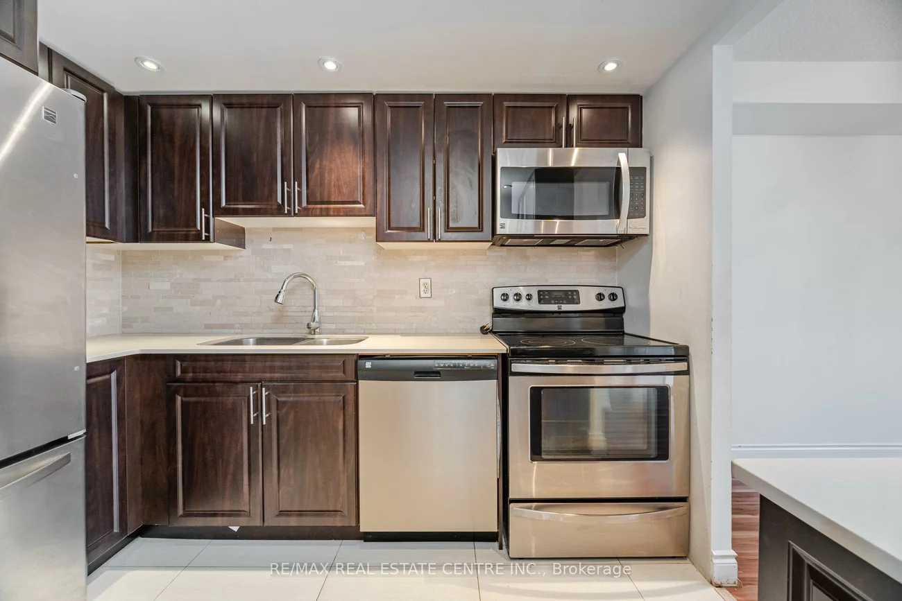 115, Hillcrest, Cooksville, Mississauga