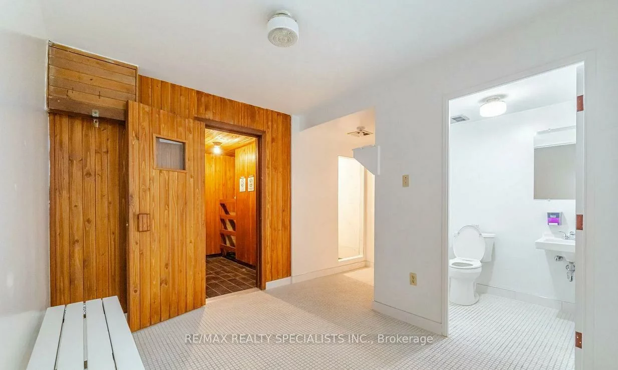 1100, Caven, Lakeview, Mississauga