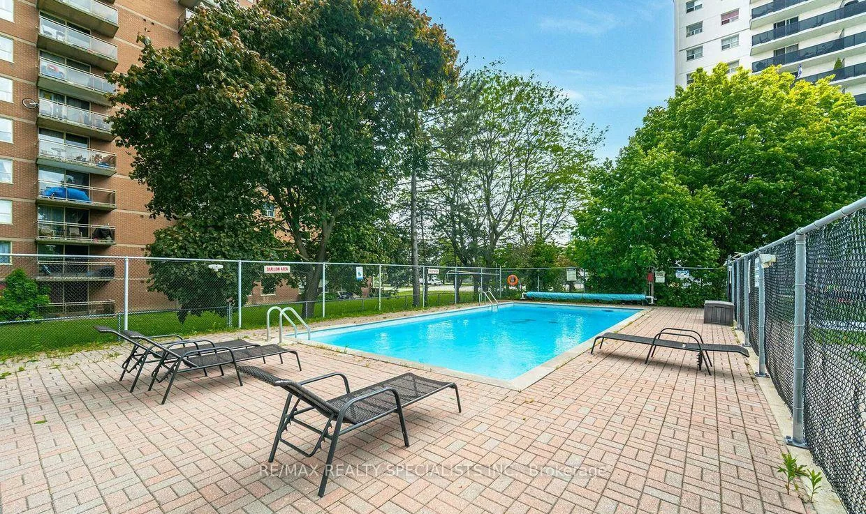 1100, Caven, Lakeview, Mississauga