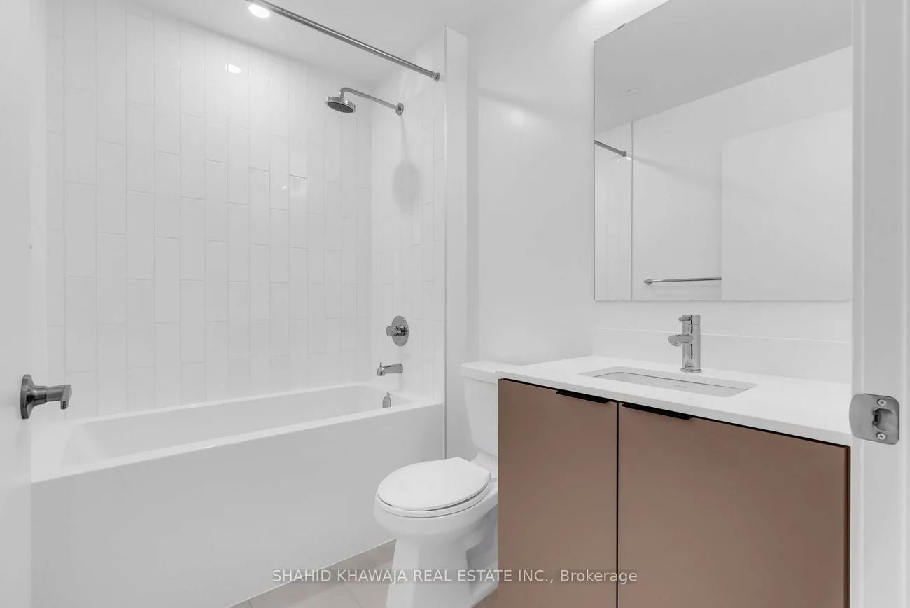 2485, Eglinton, Central Erin Mills, Mississauga