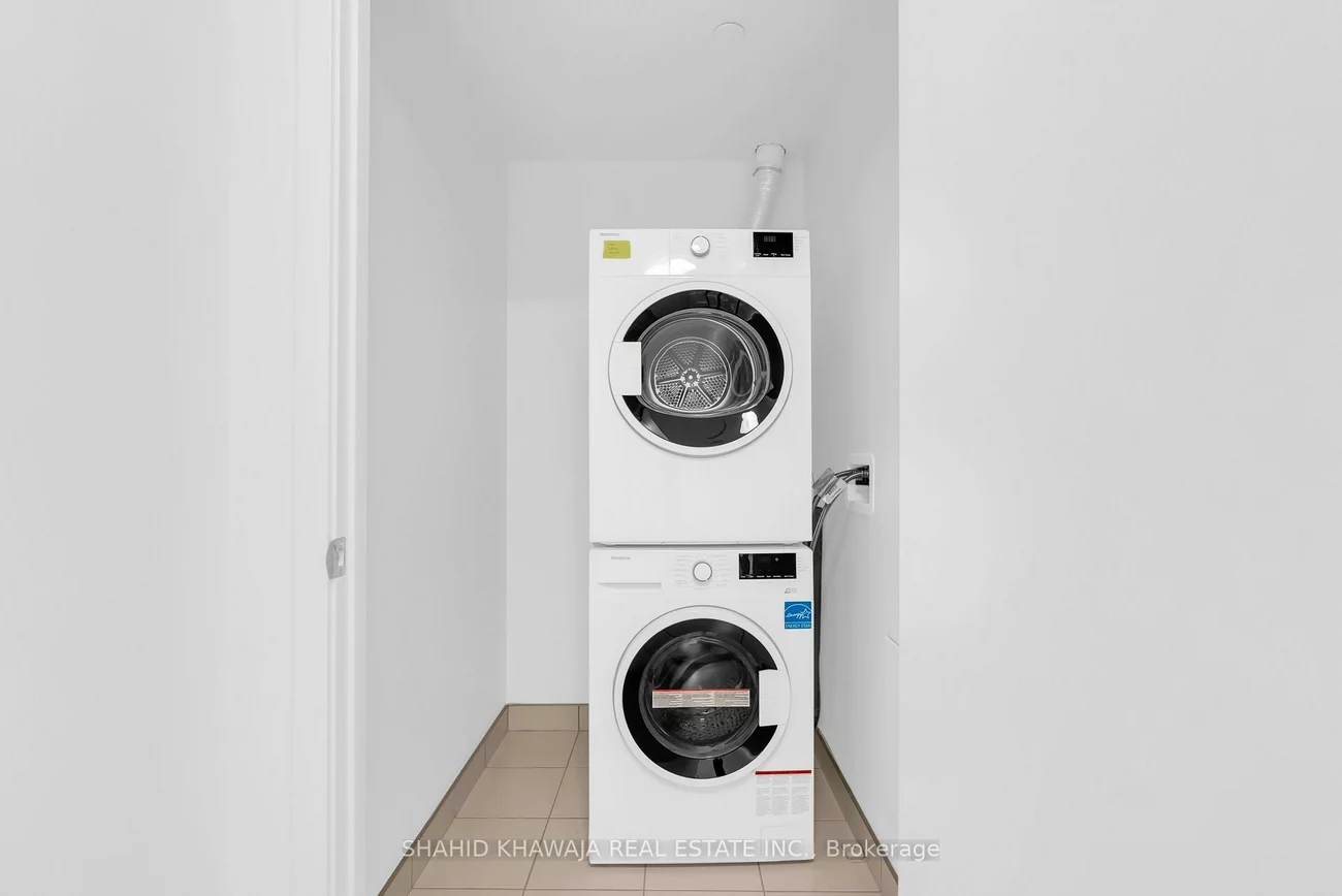 2485, Eglinton, Central Erin Mills, Mississauga