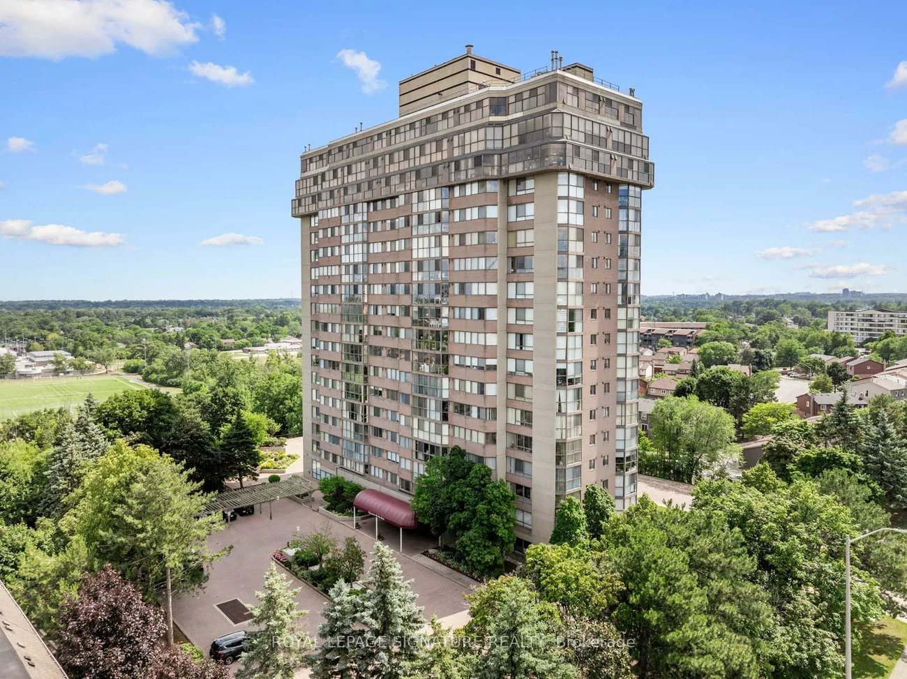 880, Dundas, Erindale, Mississauga