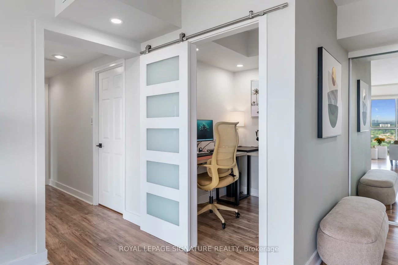 880, Dundas, Erindale, Mississauga