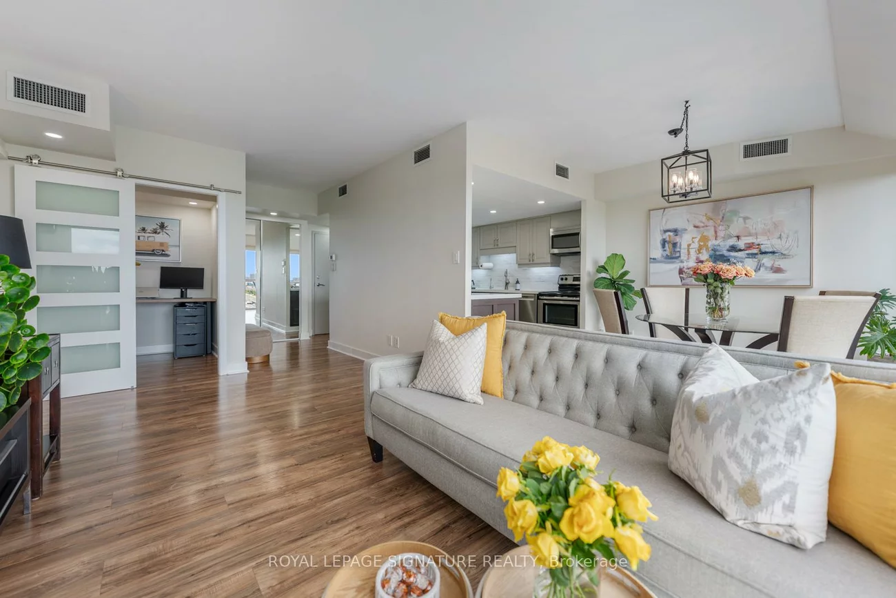 880, Dundas, Erindale, Mississauga