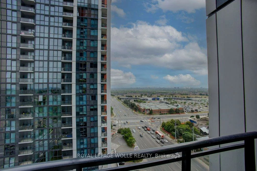 75, Eglinton, Hurontario, Mississauga