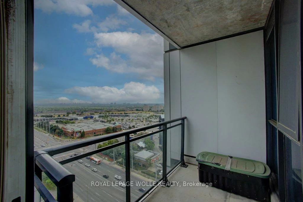 75, Eglinton, Hurontario, Mississauga