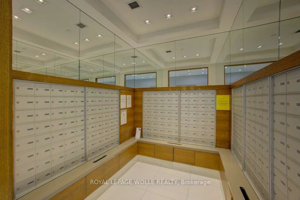 75, Eglinton, Hurontario, Mississauga