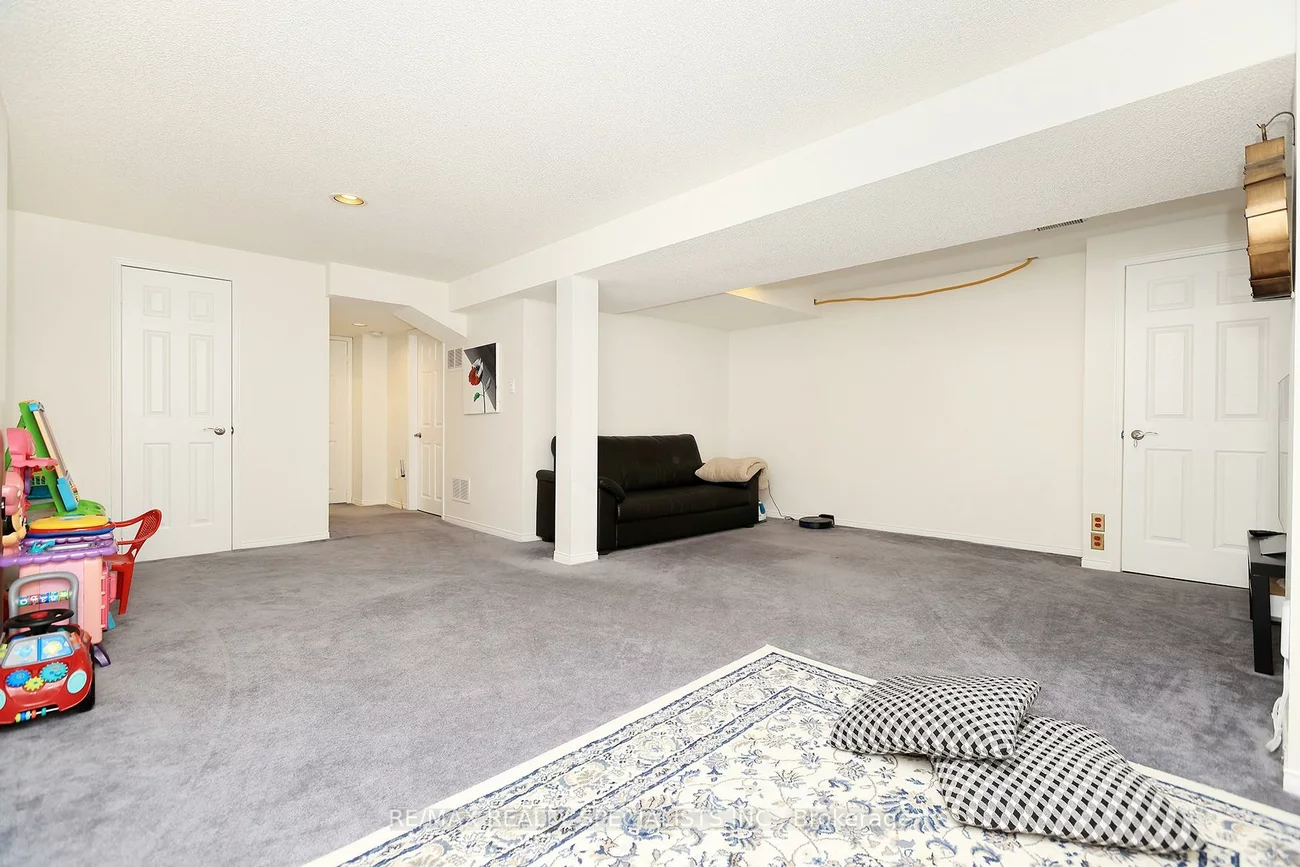 1575, South Parade, East Credit, Mississauga