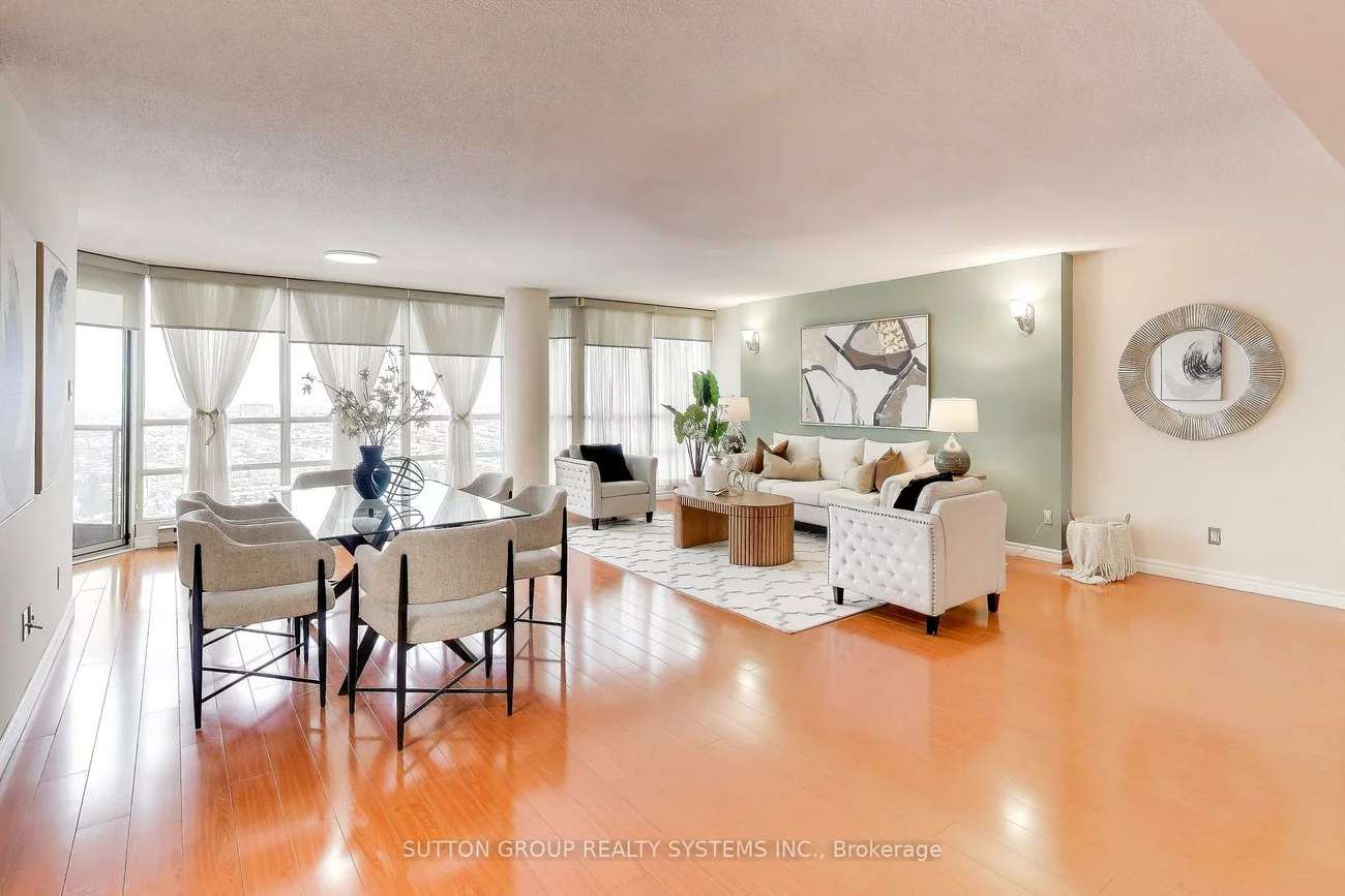 45, Kingsbridge Garden, Hurontario, Mississauga