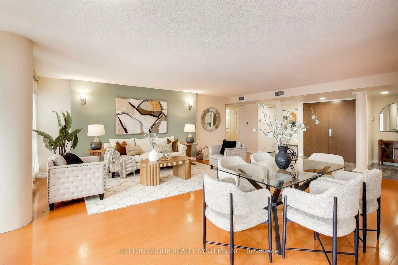 45, Kingsbridge Garden, Hurontario, Mississauga