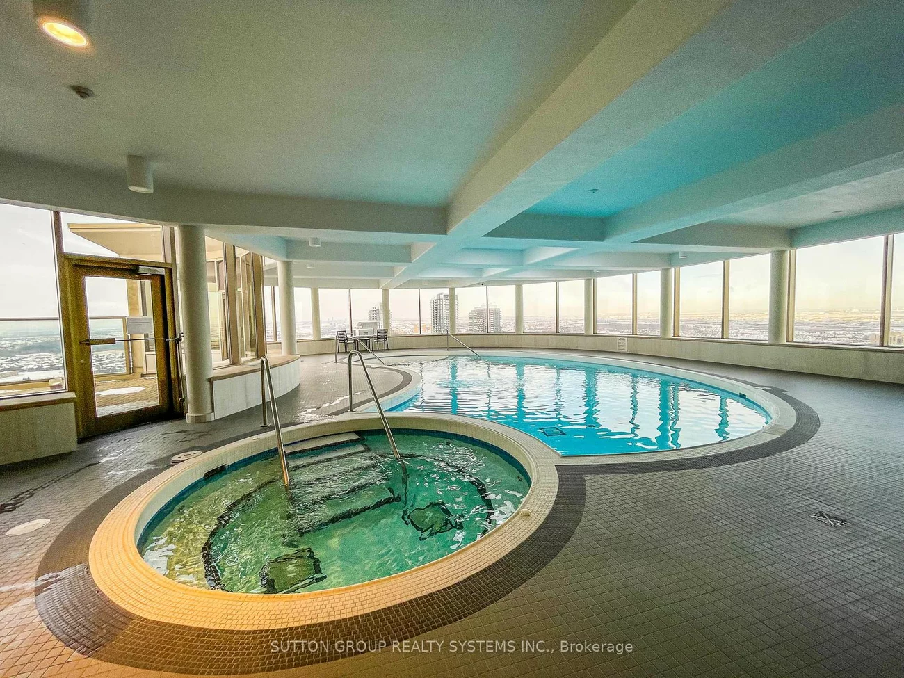 45, Kingsbridge Garden, Hurontario, Mississauga