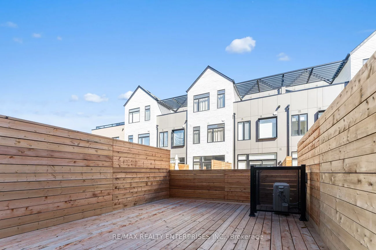 35, Lou Parsons, Port Credit, Mississauga