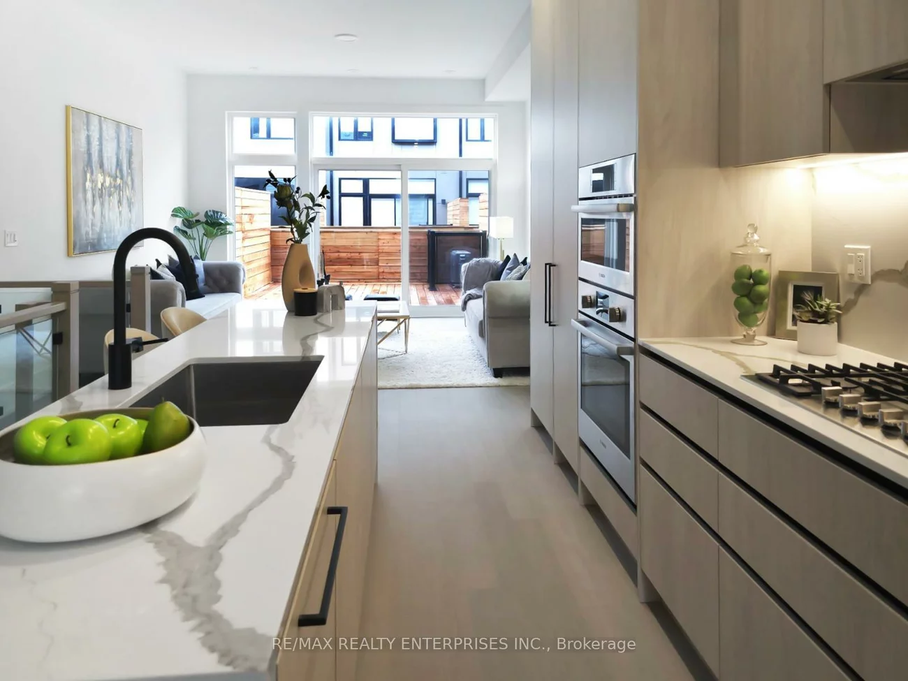 35, Lou Parsons, Port Credit, Mississauga