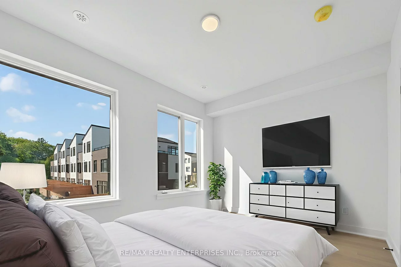 35, Lou Parsons, Port Credit, Mississauga