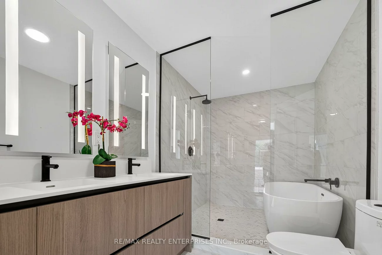 35, Lou Parsons, Port Credit, Mississauga