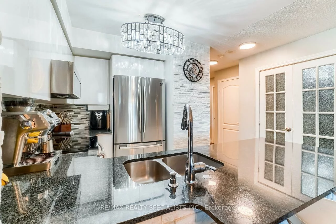 33, Elm, City Centre, Mississauga