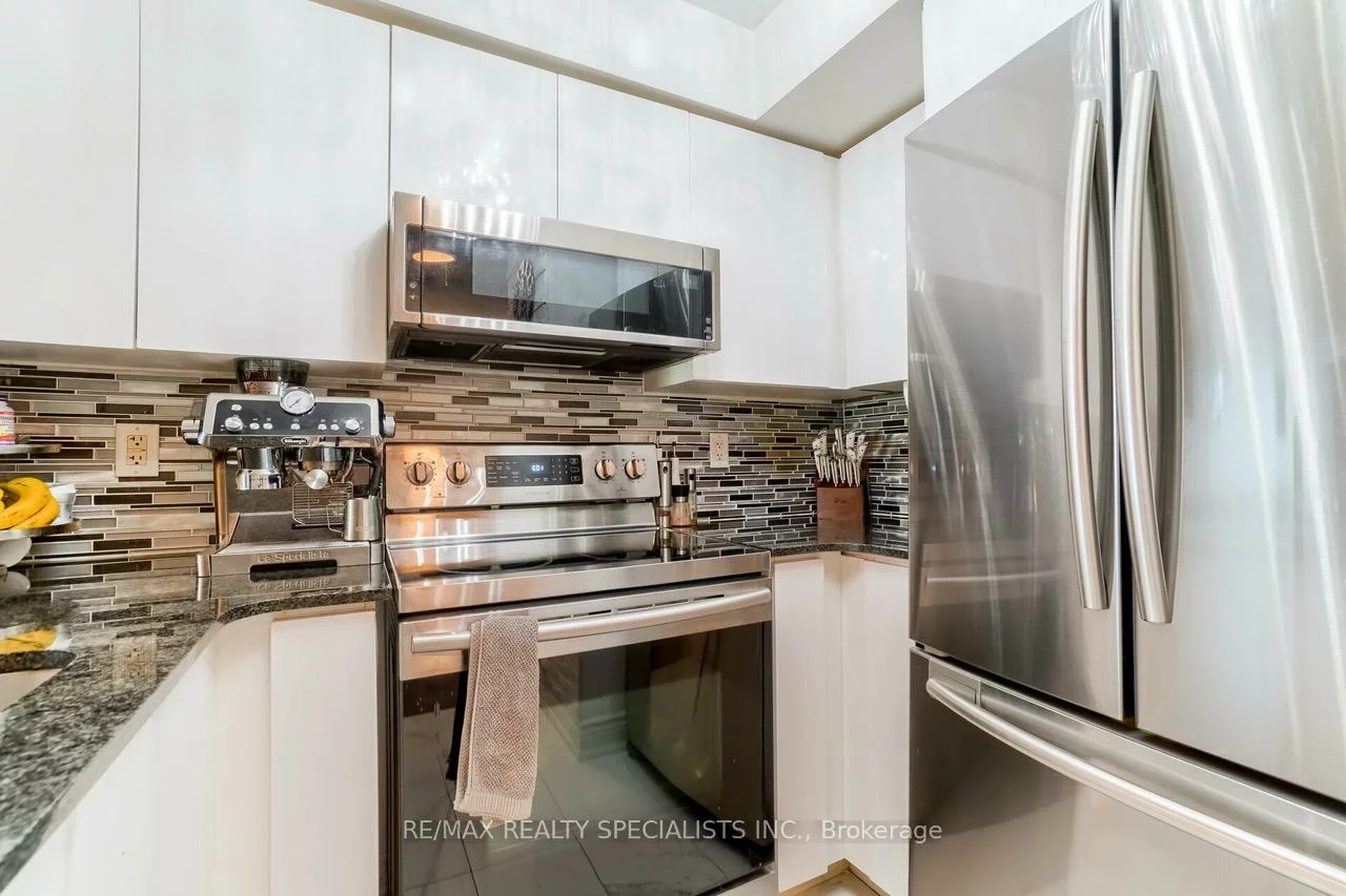 33, Elm, City Centre, Mississauga