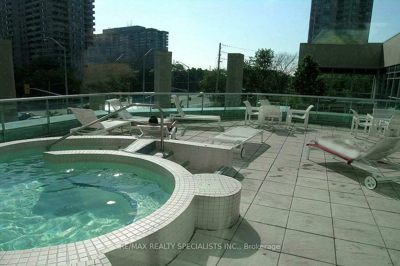 33, Elm, City Centre, Mississauga