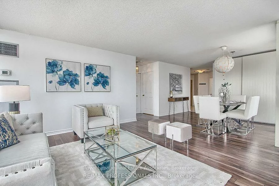 55, Elm, City Centre, Mississauga