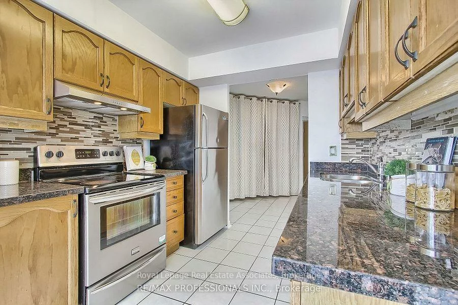 55, Elm, City Centre, Mississauga