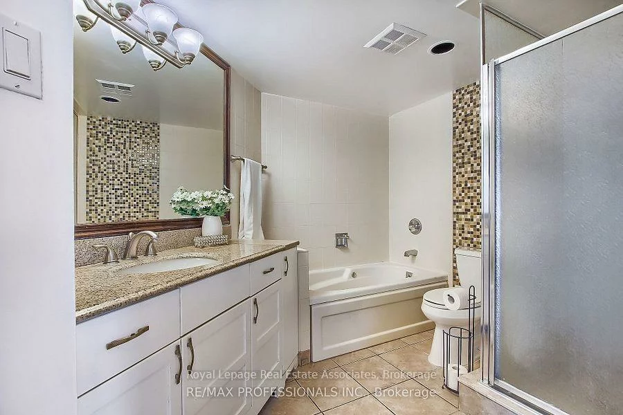 55, Elm, City Centre, Mississauga