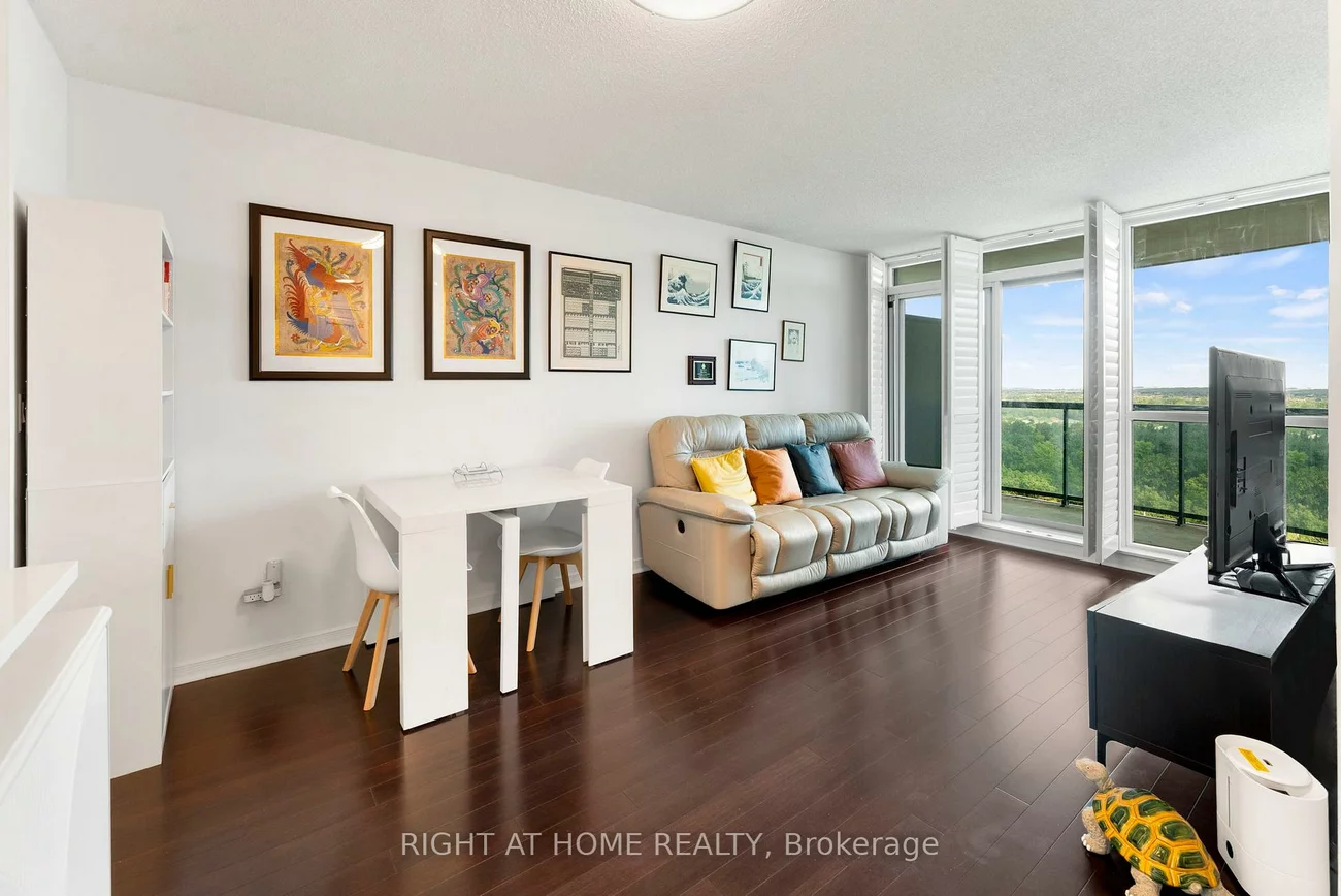 2545, Erin Centre, Central Erin Mills, Mississauga