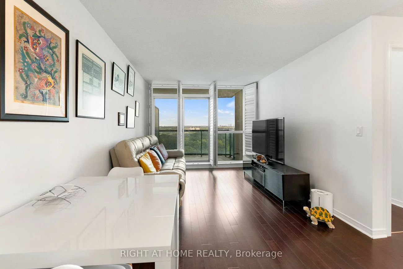 2545, Erin Centre, Central Erin Mills, Mississauga